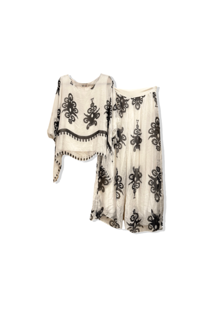 Conjunto floreado